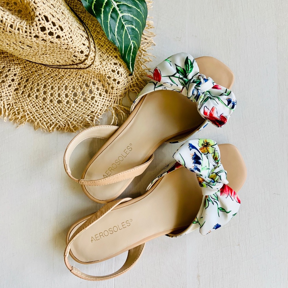 Aerosoles: Floral bow-tie sandals